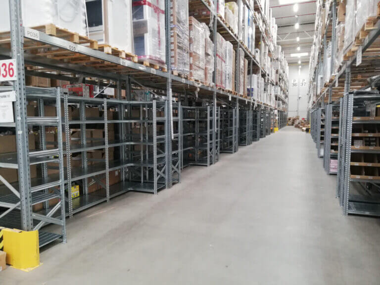 regały do regałow paletowych