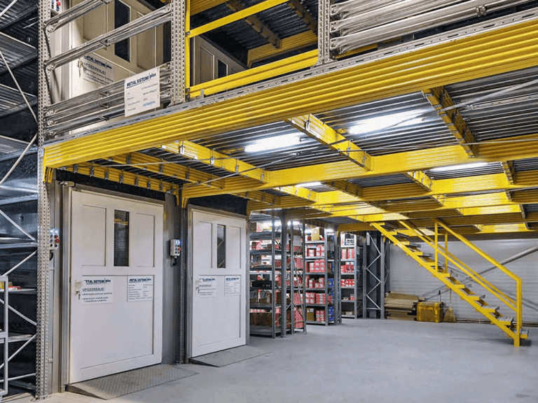 Pomosty do antresol magazynowych